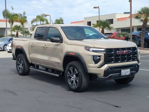 Used 2024 GMC Canyon AT4 w/ LPO, Skid Plate Package AWD/4WD image 3