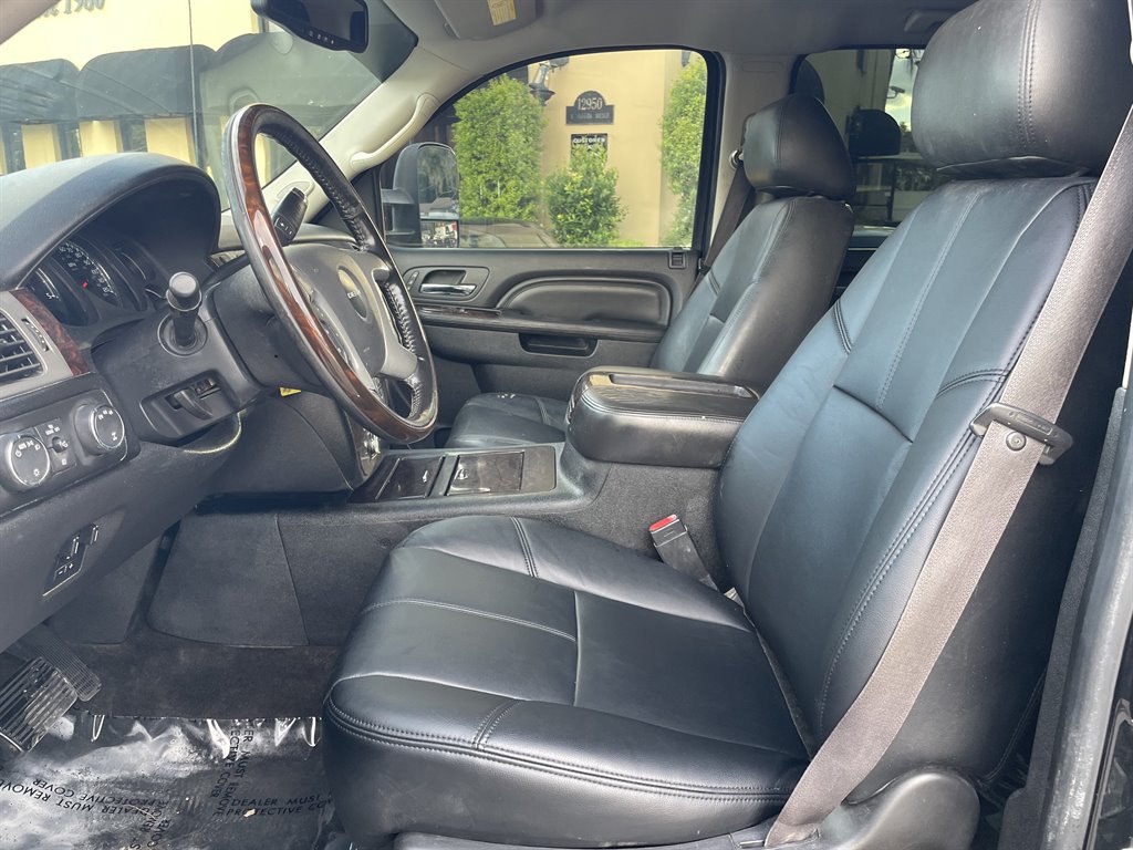 Used 2012 GMC Sierra 3500 Denali AWD/4WD image 19