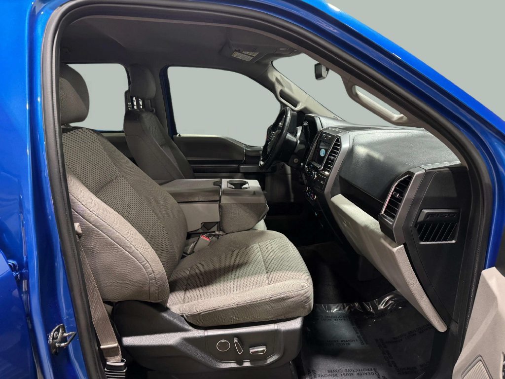 Used 2016 Ford F150 XLT w/ Equipment Group 302A Luxury AWD/4WD image 22