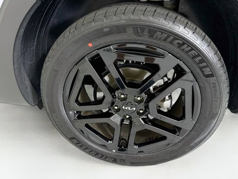 Used 2024 Kia Telluride EX X-Line AWD/4WD image 31