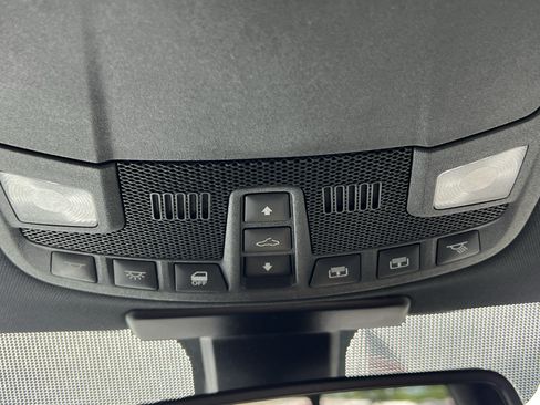 Used 2015 Ford F150 Platinum w/ Equipment Group 701A Luxury AWD/4WD image 63