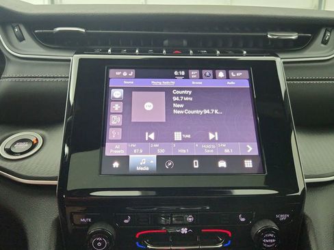 New 2025 Jeep Grand Cherokee Altitude image 16