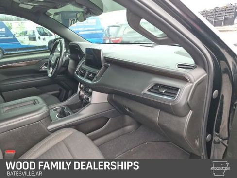 Used 2022 GMC Yukon XL SLE image 36