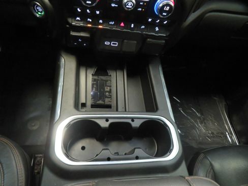 Used 2021 GMC Sierra 1500 AT4 w/ AT4 Value Package AWD/4WD image 56