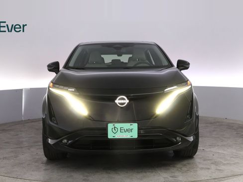 Used 2024 Nissan Ariya AWD image 12