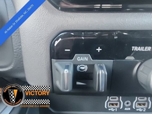 New 2026 RAM 1500 4x4 Crew Cab image 9