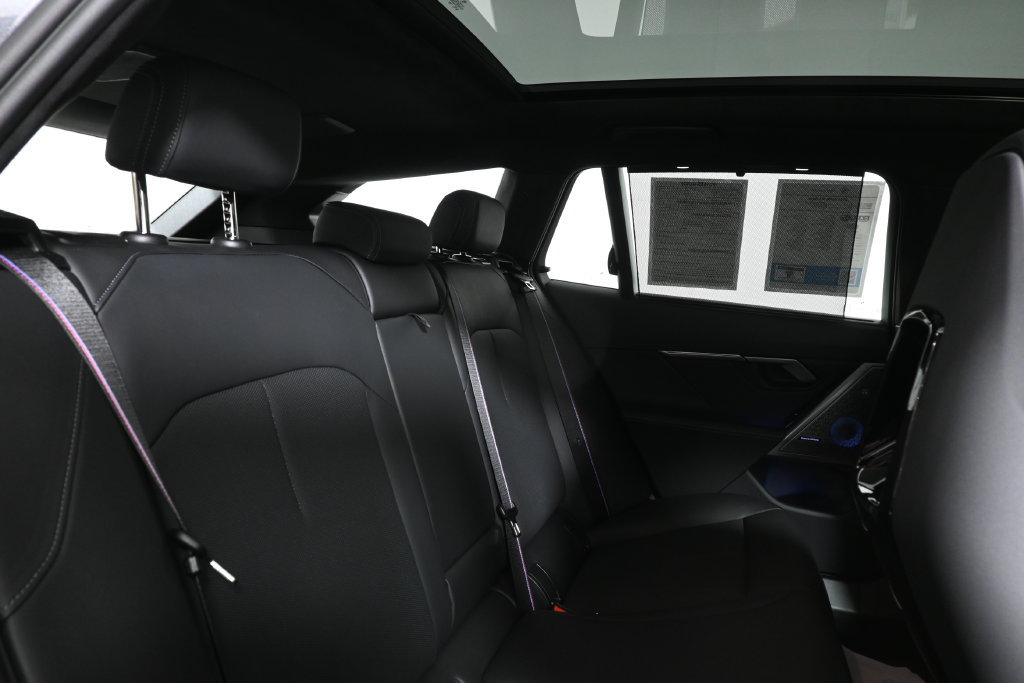 Used 2025 BMW M5 Touring AWD/4WD image 35