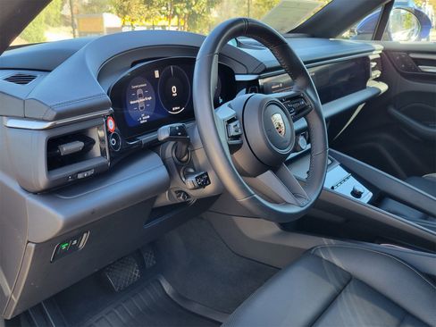 Certified 2024 Porsche Macan 4 Electric image 4
