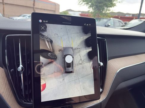 New 2026 Volvo XC60 B5 Plus w/ Protection Package Premier image 7