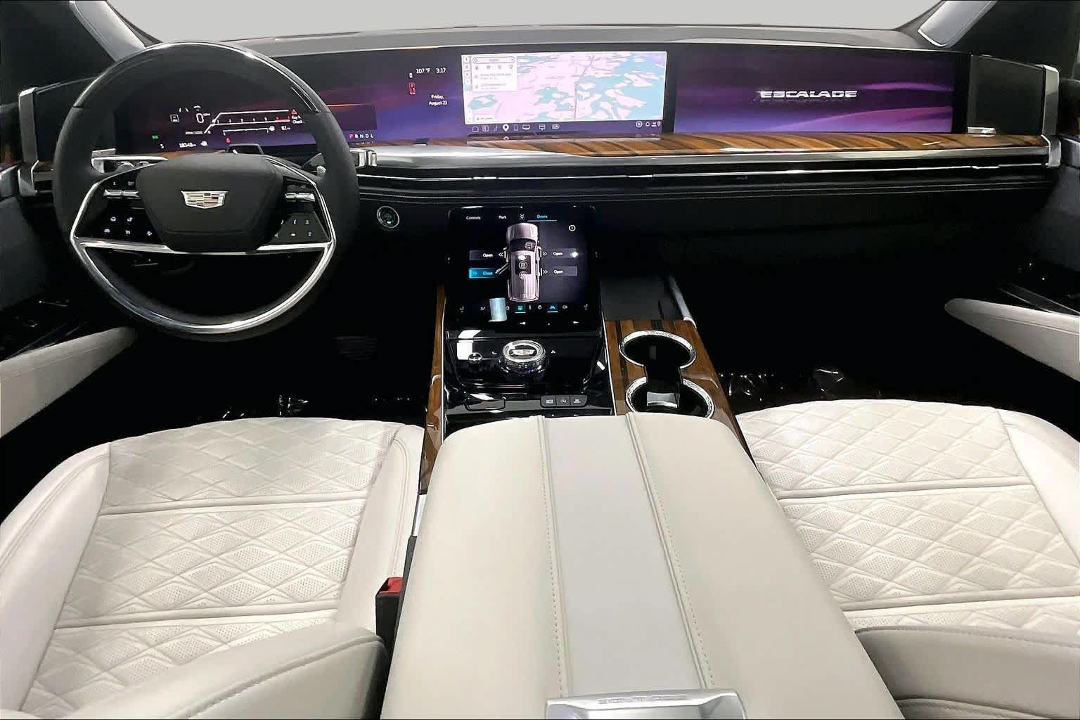 Used 2025 Cadillac Escalade Sport Platinum w/ LPO, Floor Liner Package AWD/4WD image 15