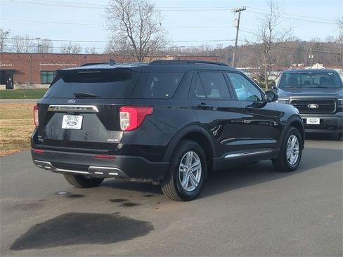 Used 2023 Ford Explorer XLT w/ Equipment Group 202A image 13