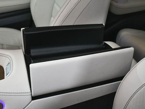 Used 2024 Mercedes-Benz GLE 580 4MATIC image 51