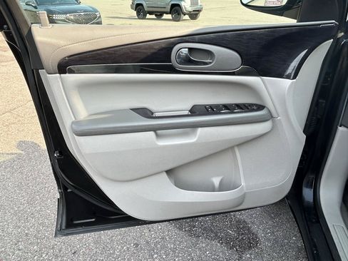 Used 2017 Buick Enclave Convenience FWD image 15
