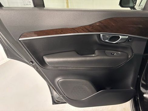 Used 2018 Volvo XC90 T6 Momentum w/ Momentum Plus Package image 22