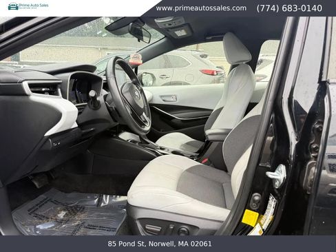 Used 2019 Toyota Corolla XSE FWD image 25