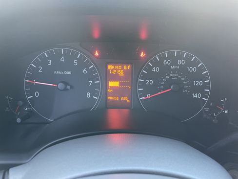 Used 2015 Nissan NV 3500 SV w/ Technology Package image 8