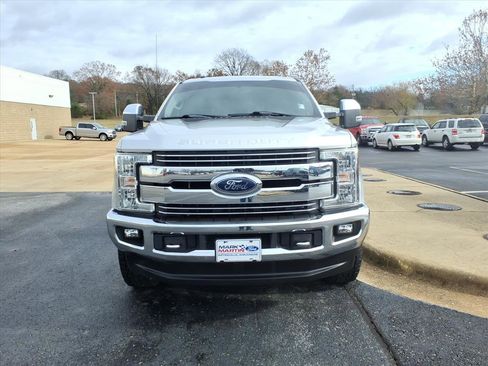 Used 2017 Ford F250 Lariat w/ Chrome Package image 2