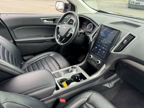 Used 2024 Ford Edge SEL image 16