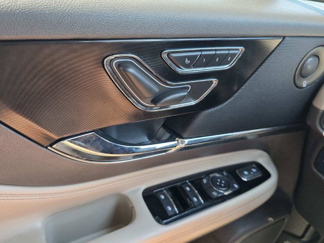 Certified 2021 Lincoln Corsair Reserve w/ Elements Package FWD image 16