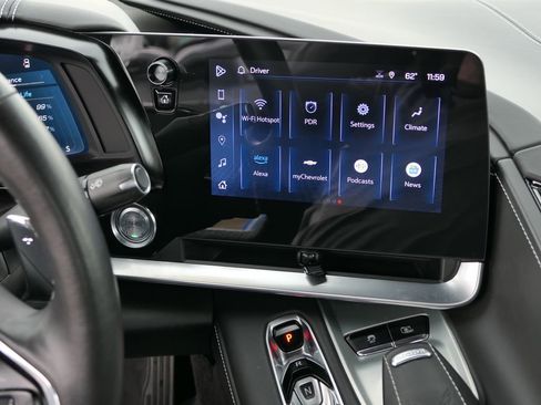 Used 2025 Chevrolet Corvette Stingray image 18