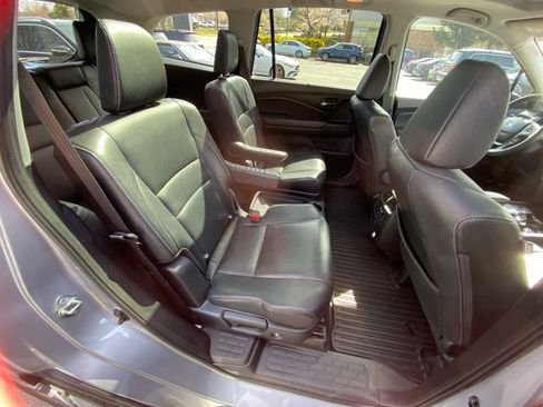 Used 2017 Honda Pilot Elite image 33
