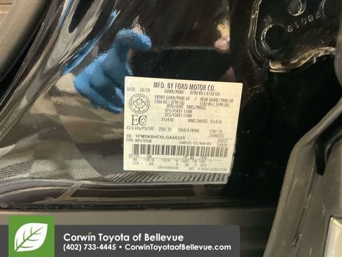 Used 2020 Ford Explorer Platinum image 27