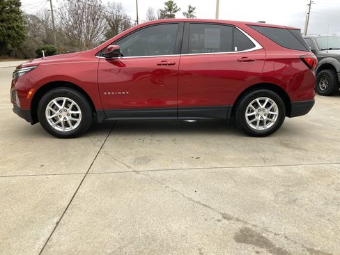 Certified 2024 Chevrolet Equinox LT image 9