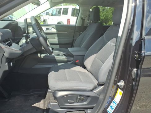 Certified 2026 Ford Explorer Active AWD/4WD image 19
