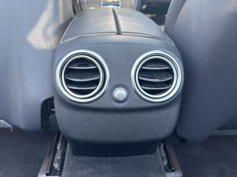 Used 2019 Mercedes-Benz C 300 4MATIC Cabriolet w/ Multimedia Package image 34