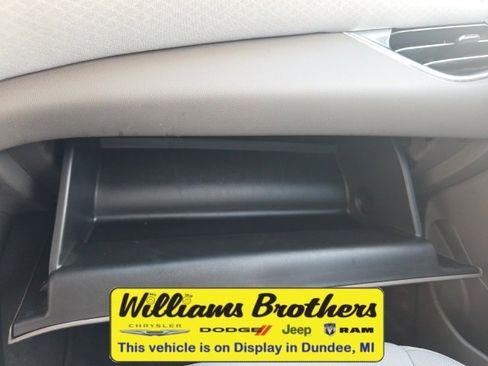 Used 2018 Chevrolet Malibu LT image 22