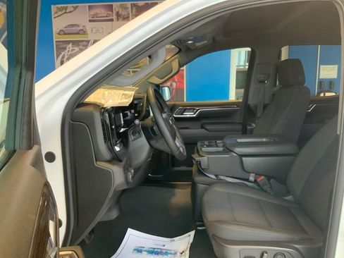 Used 2025 Chevrolet Silverado 1500 LT image 14