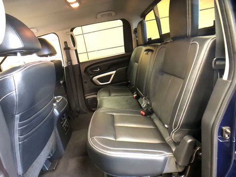Used 2018 Nissan Titan PRO-4X w/ Pro-4x Convenience Package AWD/4WD image 21