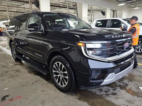 Used 2025 Ford Expedition Max Platinum AWD/4WD image 4