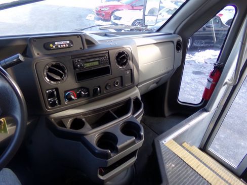 Used 2019 Ford E-450 and Econoline 450 Super Duty w/ Shuttle Bus Prep Package RWD image 73
