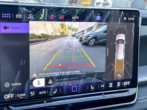 New 2026 Volkswagen Tiguan SE R-Line image 18