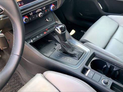 Used 2022 Audi Q3 2.0T Premium Plus AWD/4WD image 17