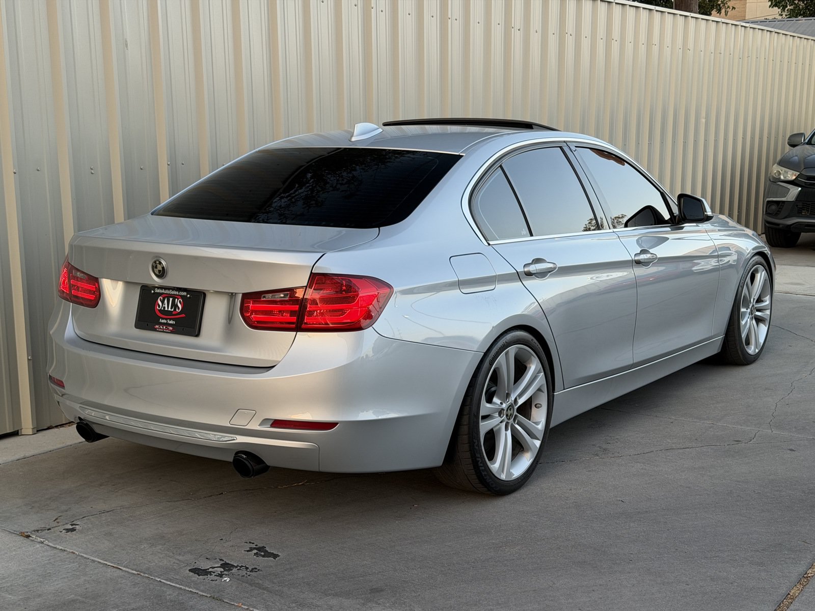 Used 2015 BMW 335i Sedan RWD image 5