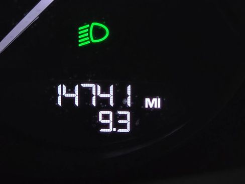 Certified 2024 Porsche Macan GTS image 36