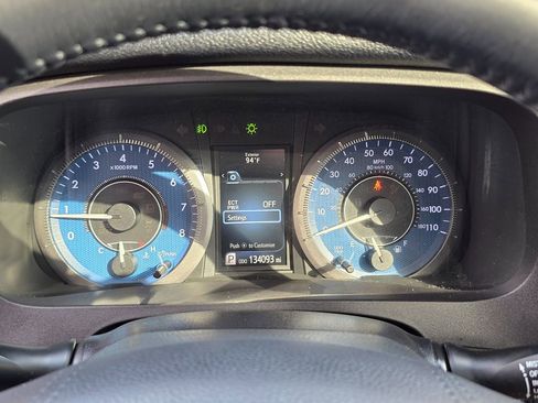 Used 2017 Toyota Sienna XLE image 33