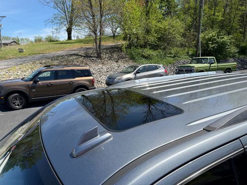 Used 2018 GMC Yukon Denali w/ Denali Ultimate Package image 10