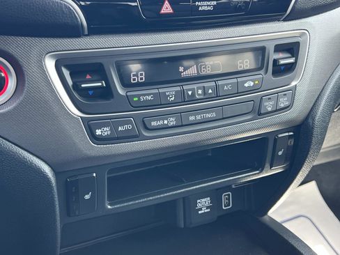 Used 2023 Honda Ridgeline RTL image 15
