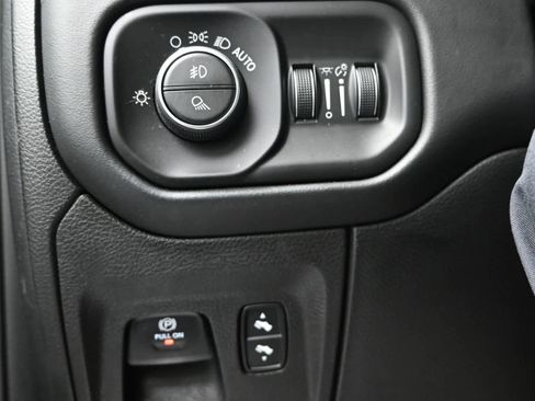 Used 2019 RAM 1500 Limited image 21