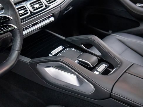 New 2025 Mercedes-Benz GLS 450 4MATIC image 12