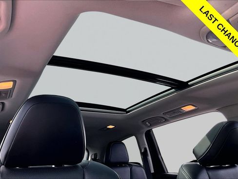 Used 2023 Subaru Ascent Touring AWD/4WD image 22