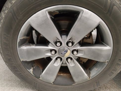 Used 2014 Ford F150 FX4 w/ Equipment Group 402A Luxury image 31