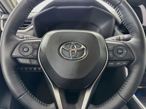 Certified 2025 Toyota RAV4 Limited w/ Advanced Technology Package AWD/4WD image 17