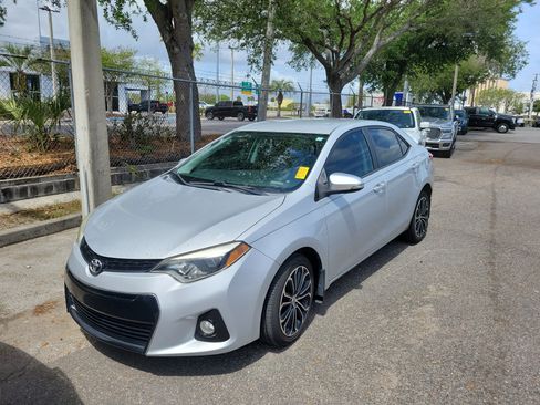 Used 2014 Toyota Corolla S image 1