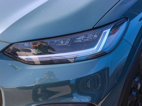 Used 2024 Honda HR-V Sport image 7