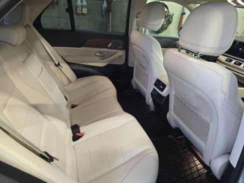 Certified 2022 Mercedes-Benz GLE 350 4MATIC w/ Premium Package image 12