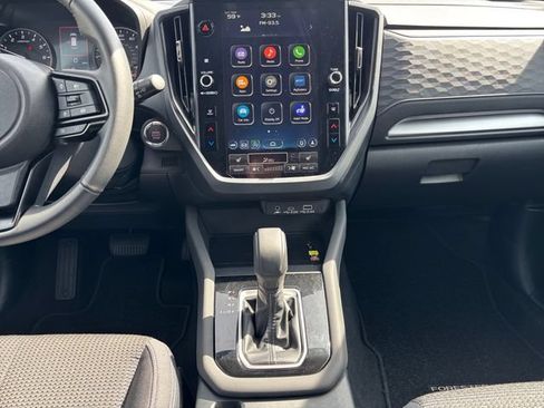 Certified 2025 Subaru Forester Premium AWD/4WD image 11